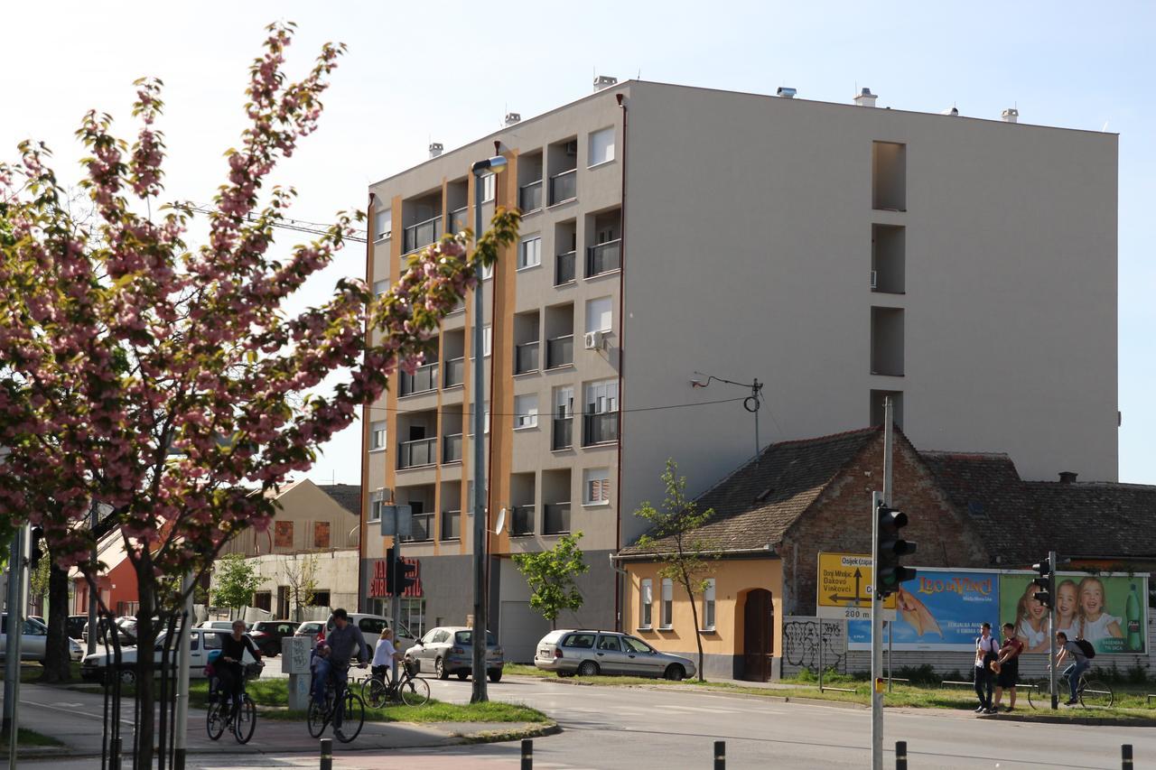 Top Center Osijek Exterior foto